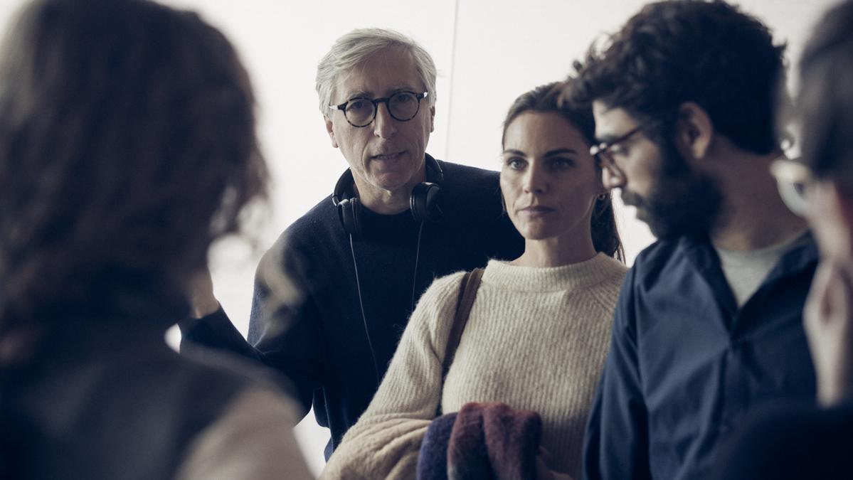 David Trueba, Amaia Salamanca y David Verdaguer en el rodaje de 'Siempre es invierno'.
