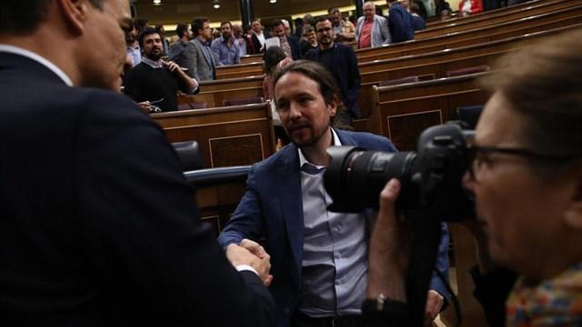 Foto de archivo de Pedro Sánchez y Pablo Iglesias.