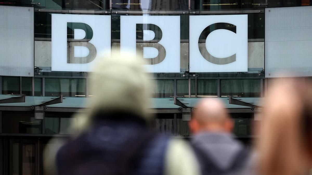Trump amenaza a la BBC con una demanda por difamación de 1.000 millones de dólares