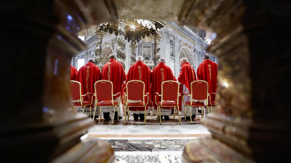 'Habemus papam'… en TikTok: las redes dictan sentencia antes del cónclave con 'memes' y 'fancams'