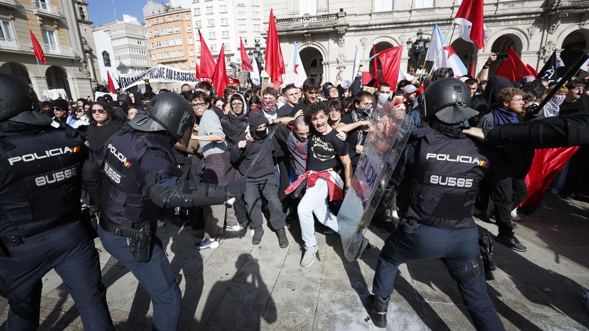 La derecha española anticipa la criminalización de la izquierda que ya avanza en toda Europa