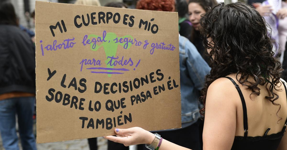 El PP institucionaliza el estigma para las mujeres que abortan dando pábulo a un síndrome sin base científica