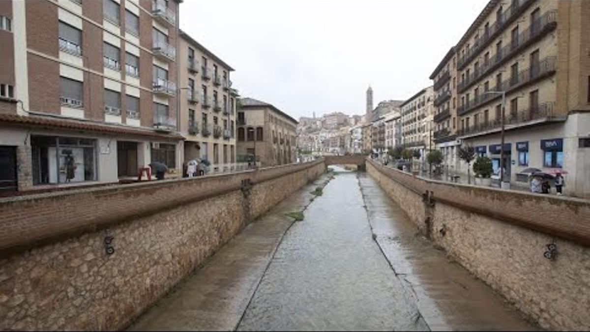 La Aemet extiende la alerta roja por lluvias a más áreas de Cataluña y la quita en Aragón