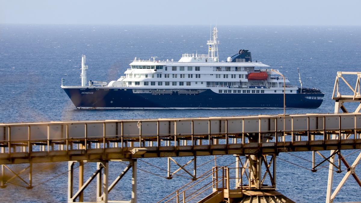 Claves del brote de hantavirus y el posible rumbo del crucero a las Islas Canarias