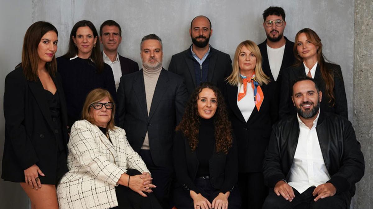 Miembros de la  Asociación de Profesionales de Influencia Digital.