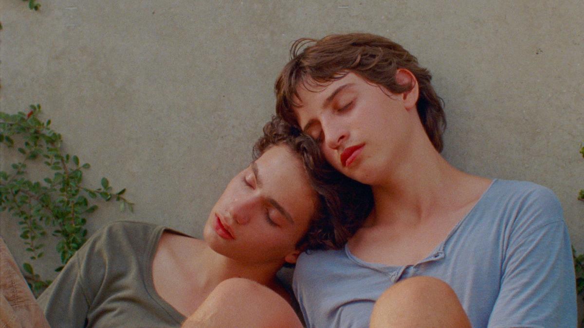 Tras el León de Oro de Almodóvar, poco cine español en Venecia 2025