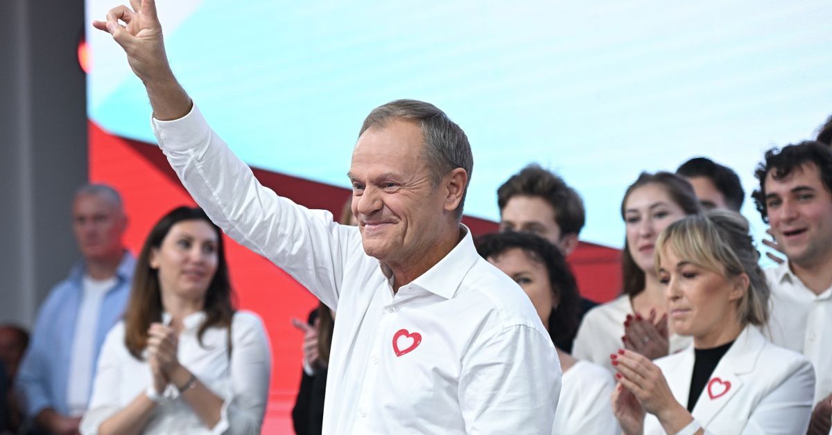 Feijóo jest widoczne, gdy gratuluje polskiej PP przygotowania do sprawowania rządów bez listy cieszącej się dużym poparciem.