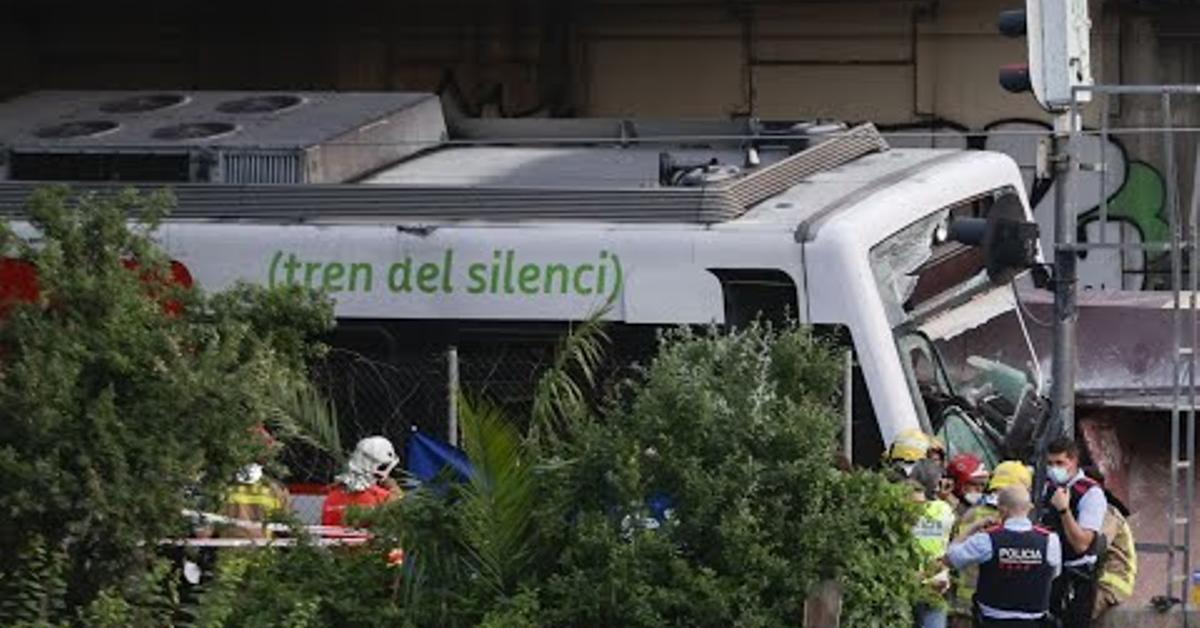 Un muerto y 85 heridos leves tras un choque de trenes en Sant Boi de