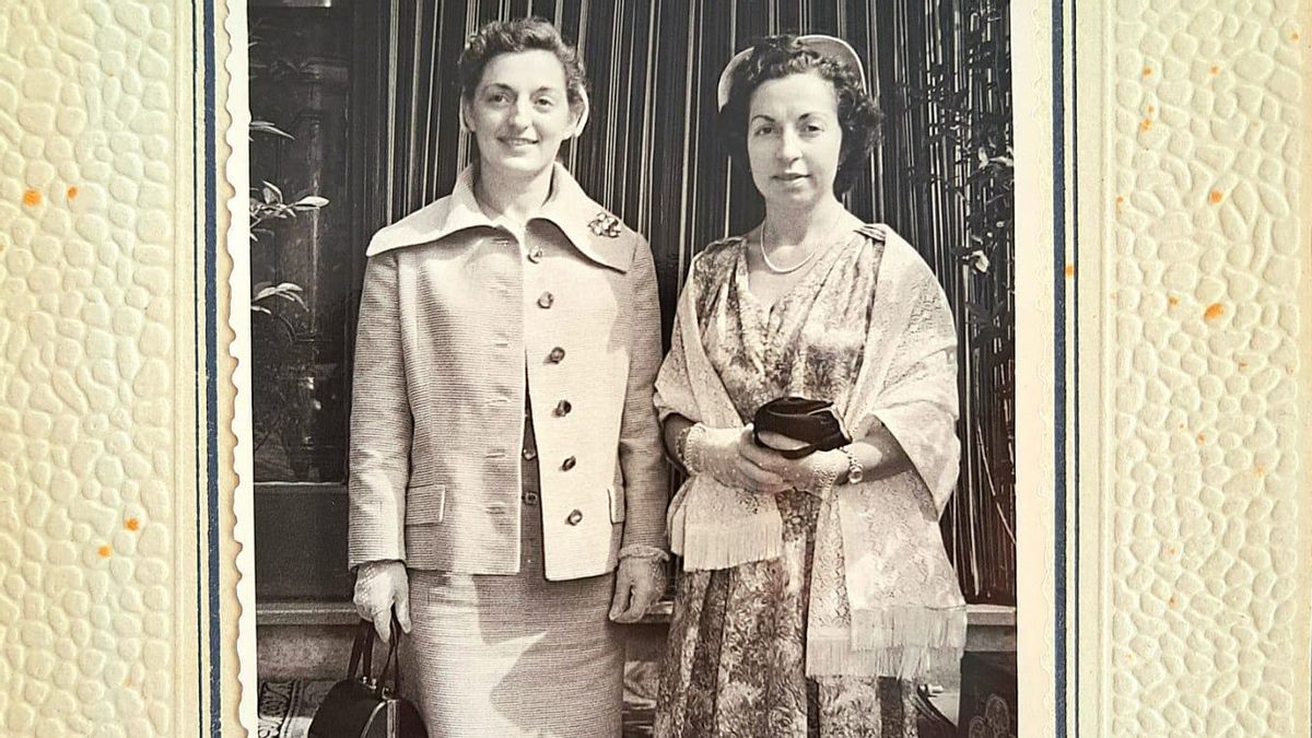 Foto de las dos hermanas en 1949.