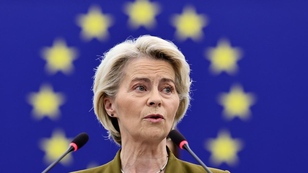 La presidenta de la Comisión Europea, Ursula von der Leyen, interviene en un debate sobre el Estado de la Unión en el Parlamento Europeo, en Estrasburgo.