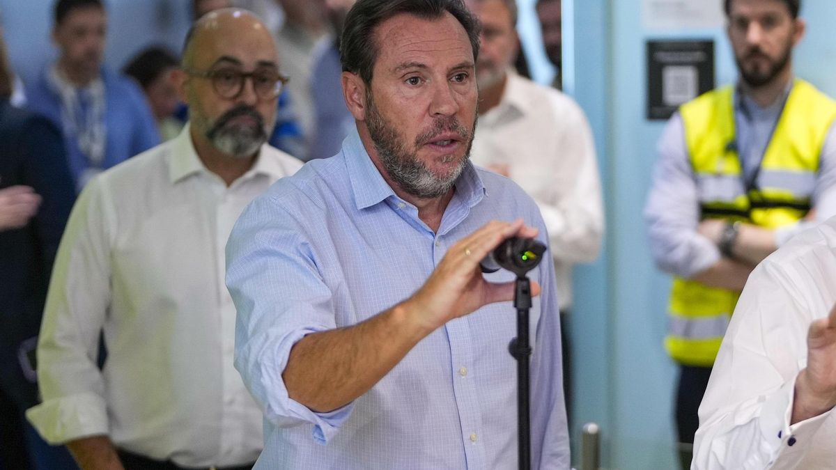Puente califica de "inverosímil" el accidente ferroviario y señala al centro de control de Adif