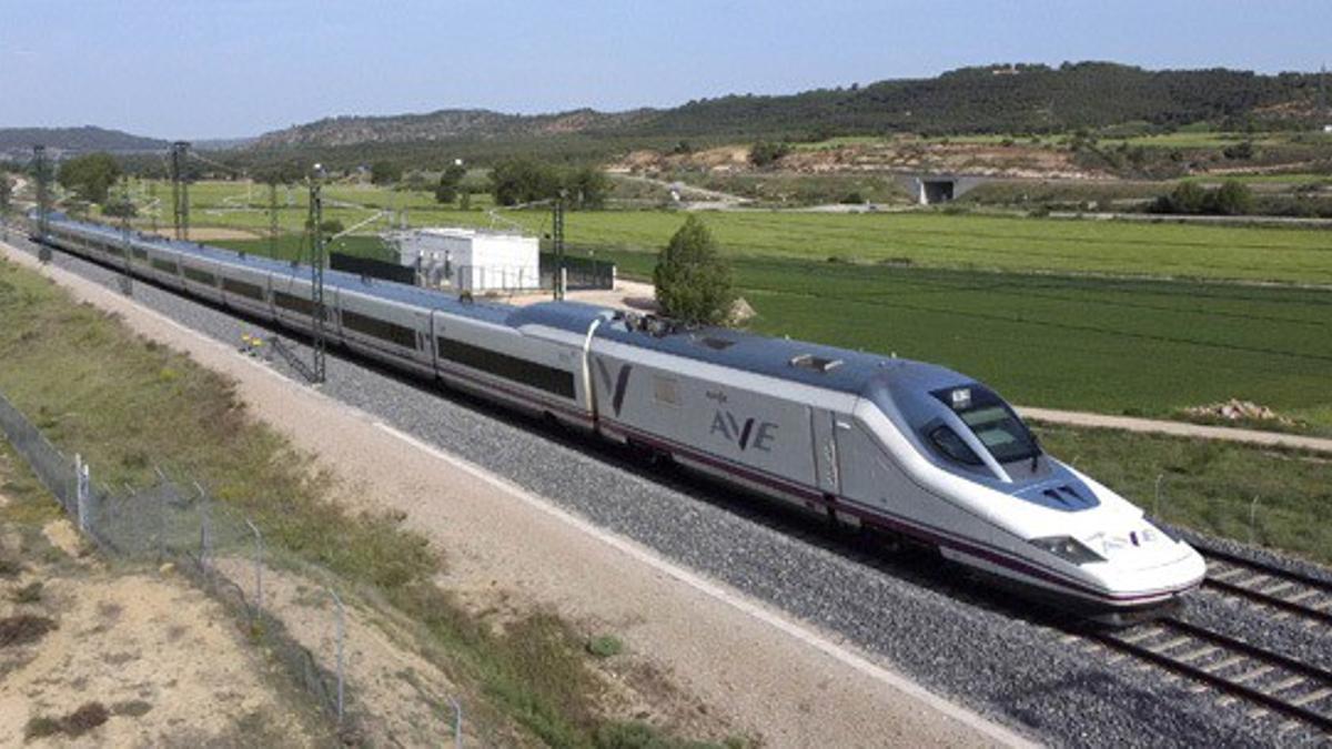 Renfe suspende toda la circulación ferroviaria en Cataluña por las lluvias torrenciales
