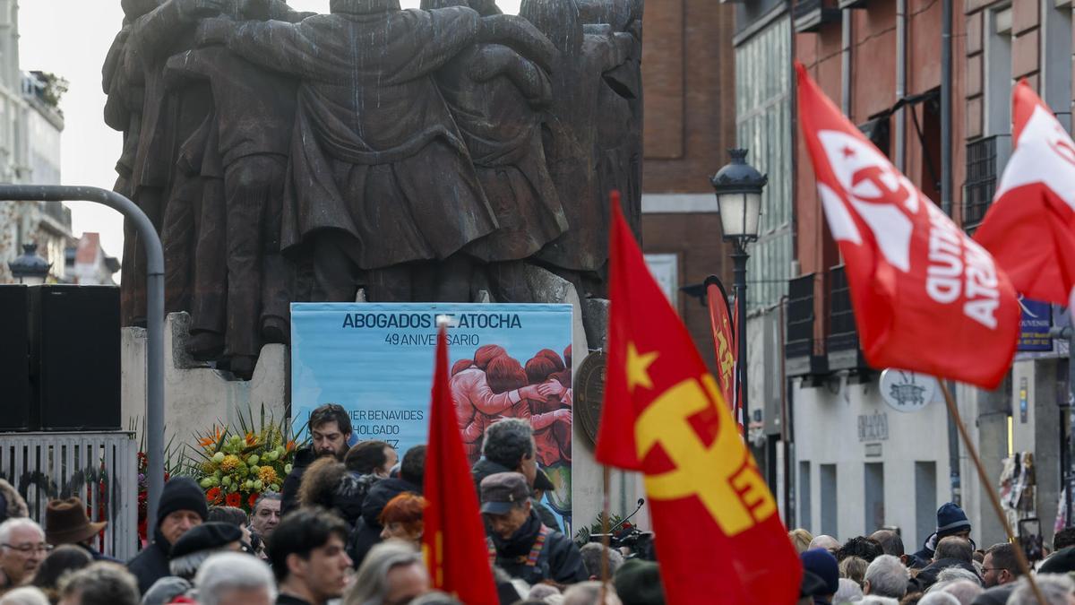Ofrenda floral a los Abogados de Atocha en el 49 aniversario de su asesinato