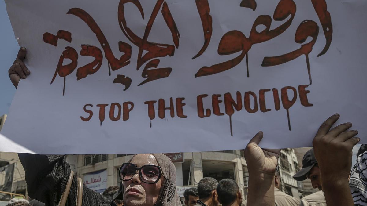 Palestinos protestan en la ciudad de Gaza mientras Israel intensifica sus operaciones