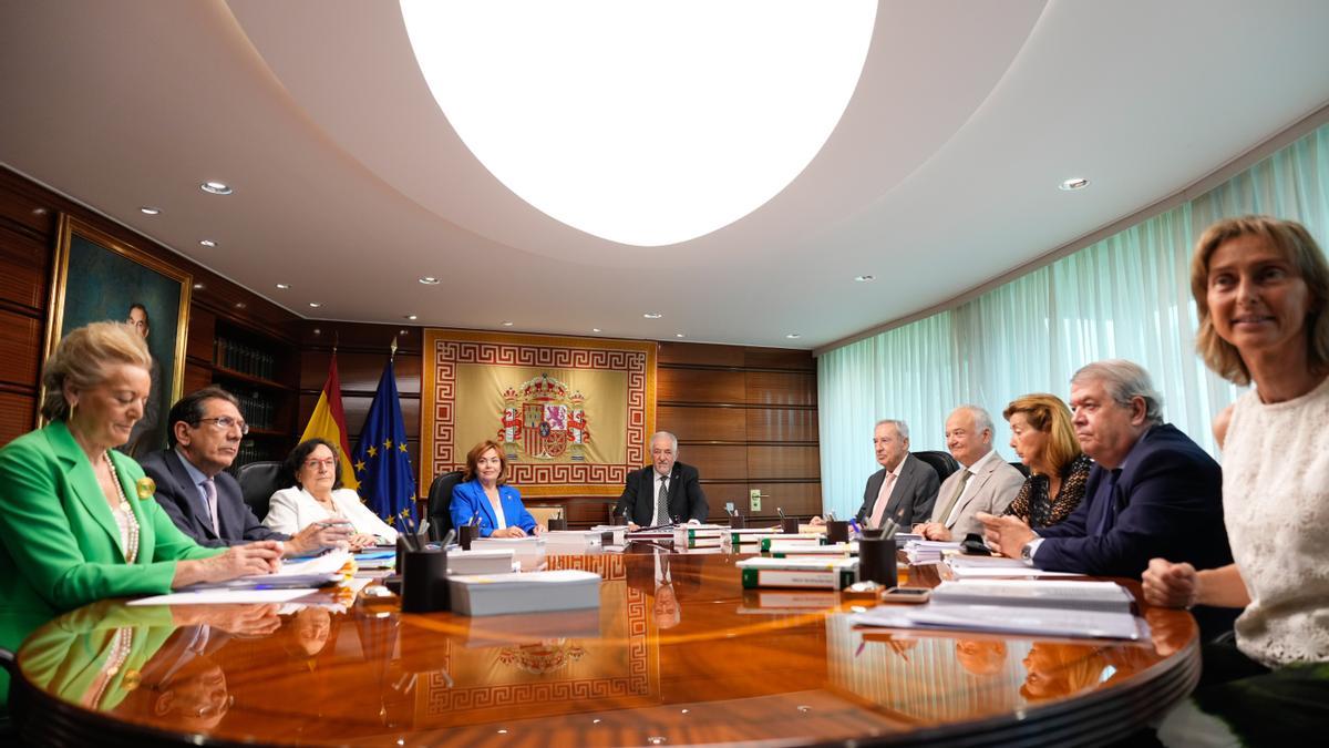 Los magistrados del Tribunal Constitucional inician el debate sobre la ley de amnistía