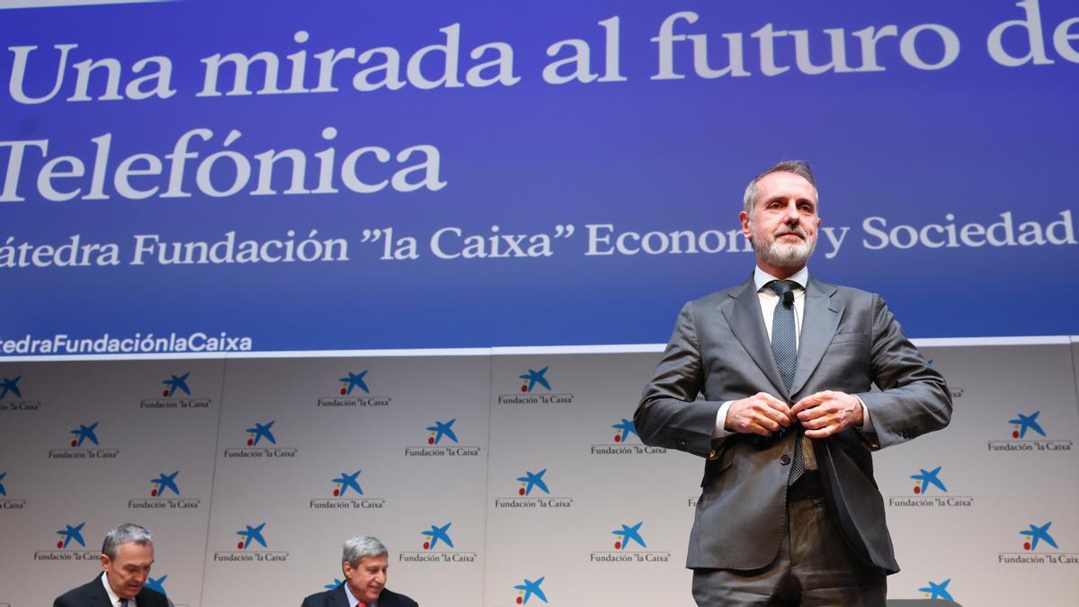 El presidente ejecutivo de Telefónica, Marc Murtra, ofrece una conferencia organizada por la Fundación La Caixa, a 2 de febrero de 2026.