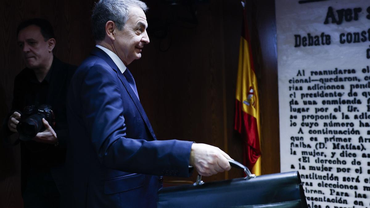 La Audiencia Nacional imputa a Zapatero por un presunto tráfico de influencias en el rescate de Plus Ultra