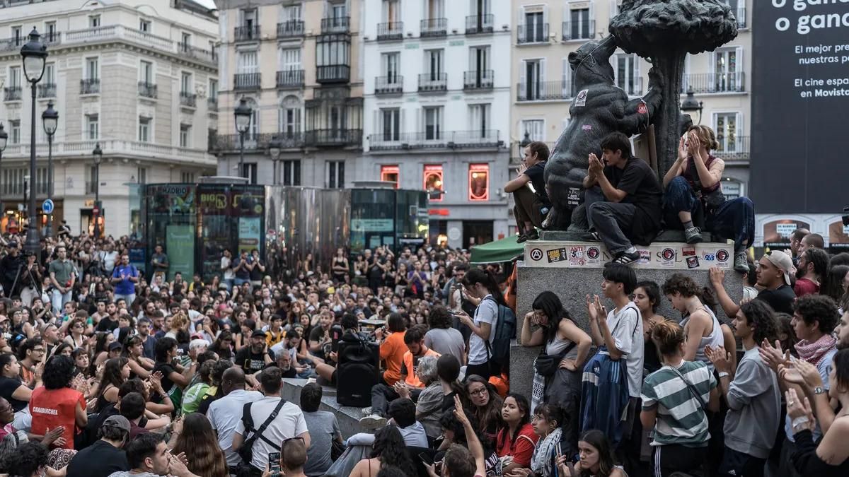 Desencantados, pero no apáticos: la acampada de Sol reivindica una juventud que sí se moviliza
