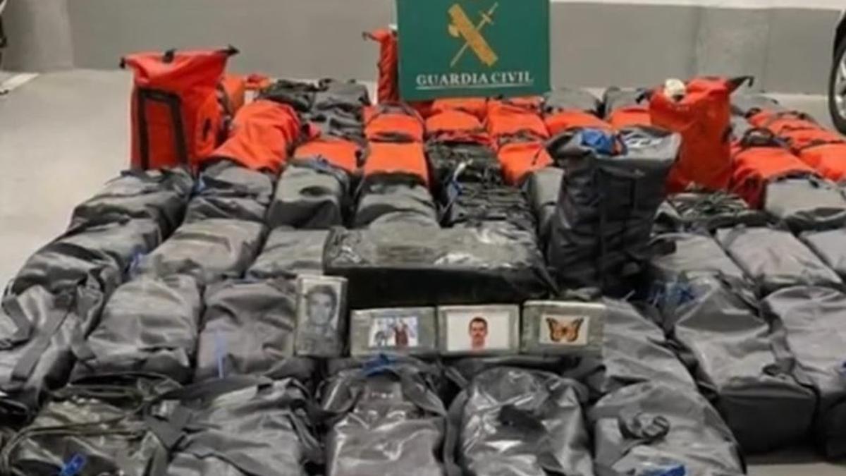 Droga de la organización criminal incautada en España.