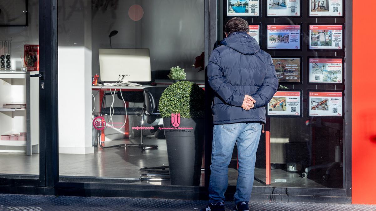 Una oficina de una empresa inmobiliaria en Madrid (España).