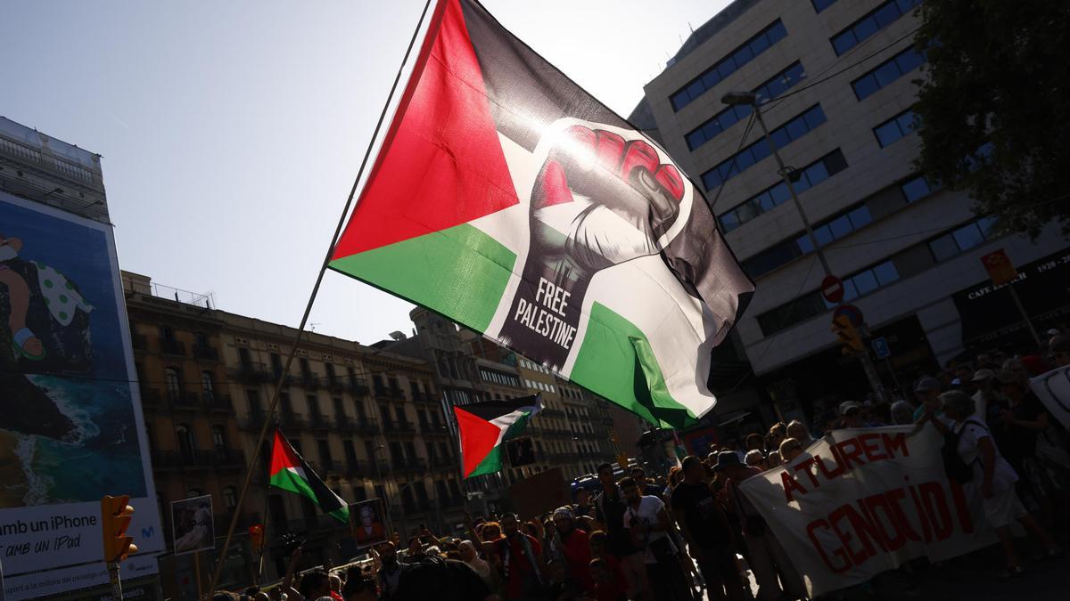 España y otros siete países europeos condenan el plan israelí de ocupar la ciudad de Gaza