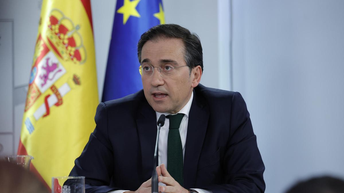 El ministro de Asuntos Exteriores, Unión Europea y Cooperación, José Manuel Albares, a su llegada a la rueda de prensa posterior a la reunión del Consejo de Ministros.