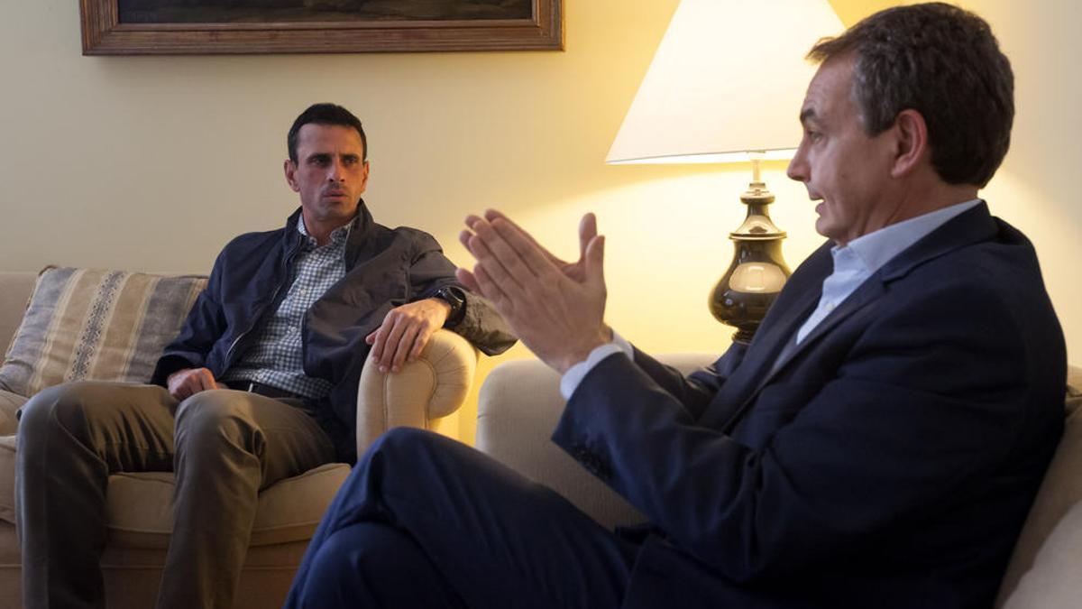José Luis Rodríguez Zapatero se reunió este sábado con el excandidato presidencial venezolano Henrique Capriles.