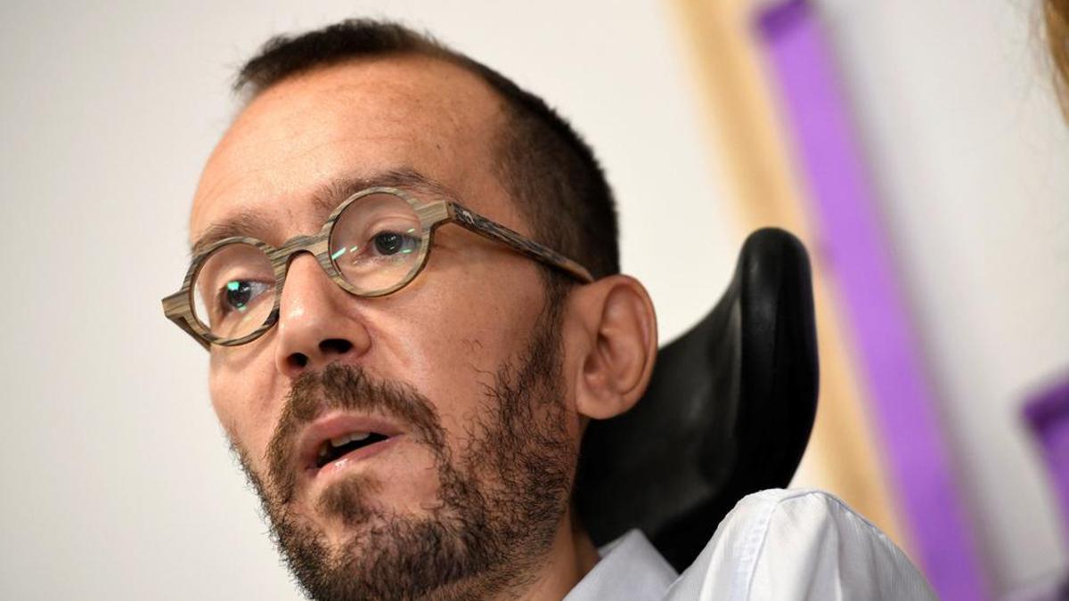 Podemos pedirá la dimisión de Montón si no despeja las dudas sobre su máster
