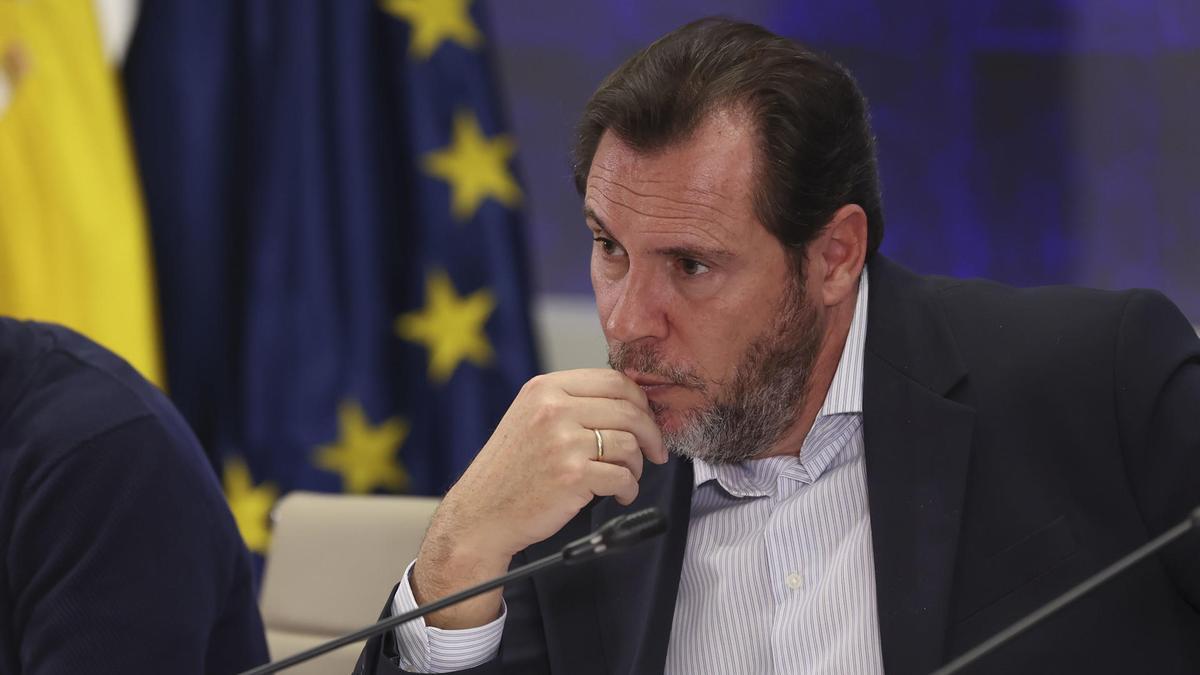 Óscar Puente ofrece una rueda de prensa en Madrid