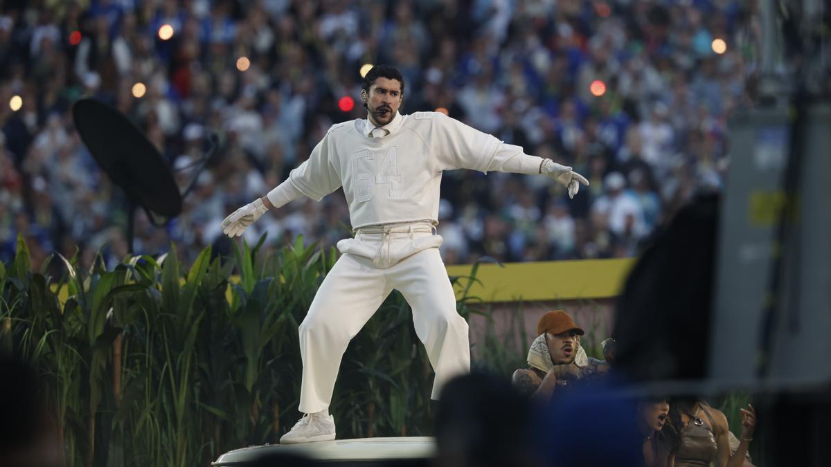 Bad Bunny convierte el descanso del Super Bowl en una oda de orgullo latino