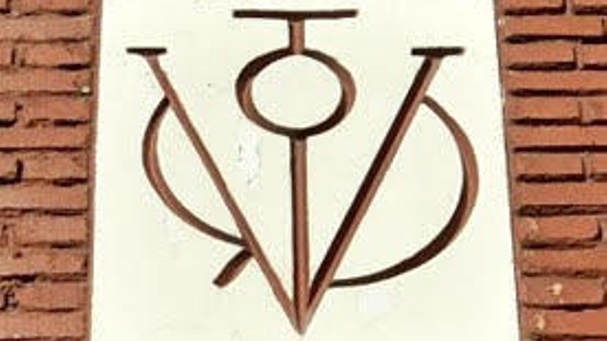 La placa "Víctor" ("Viva Cristo Rey"), que el Ayuntamiento de Torrejón de Ardoz deberá retirar.