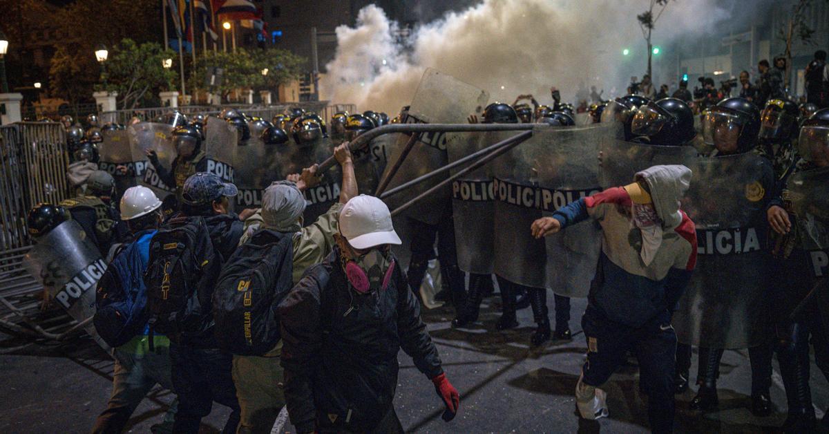 Perú declara el estado de emergencia en Lima y Callao para luchar contra las bandas