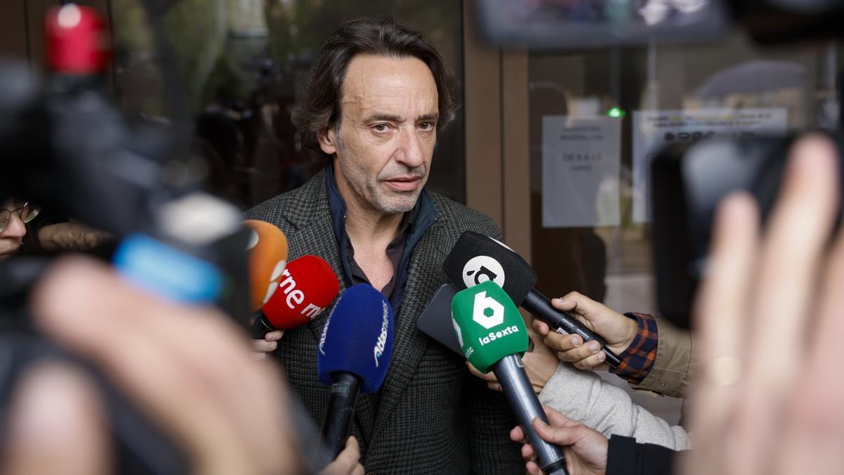 El ex jefe de gabinete del expresident de la Generalitat Carlos Mazón, José Manuel Cuenca, a su salida del juzgado de Catarroja (Valencia).