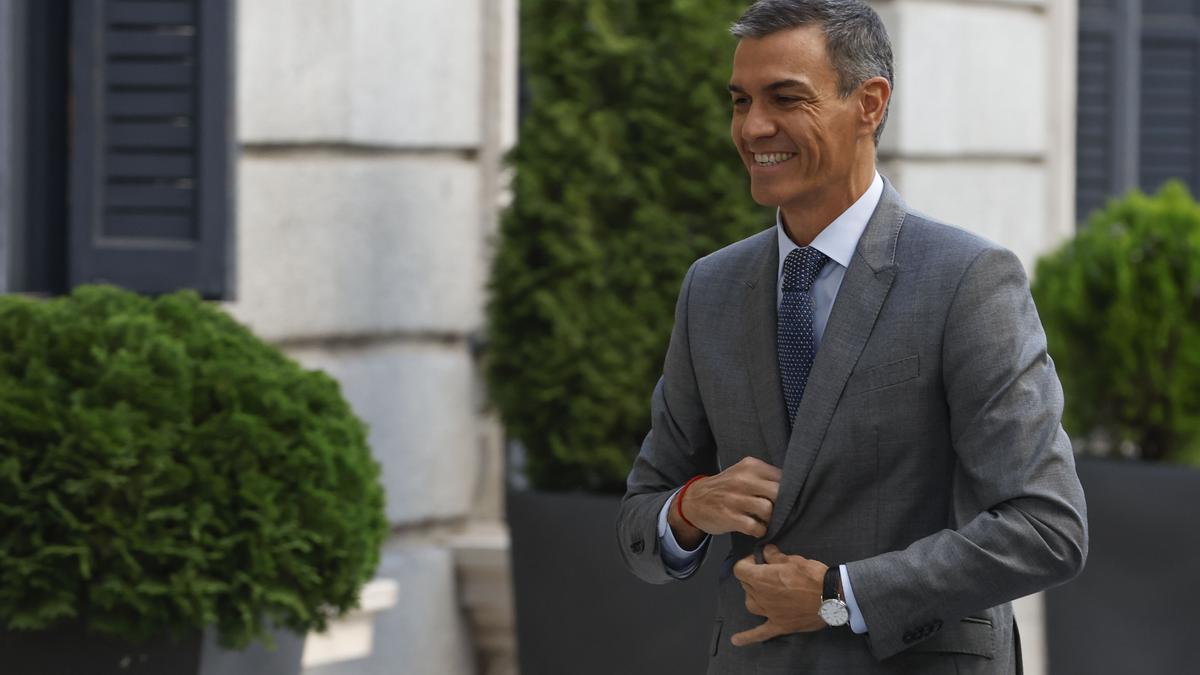 El presidente del Gobierno, Pedro Sánchez, a su llegada al Congreso de los Diputados en Madrid.