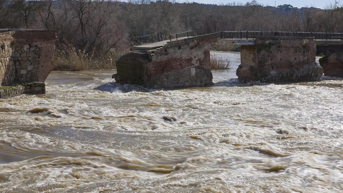 Un río desbordado en Castilla-La Mancha.