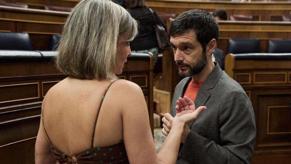 El ministro de Consumo y Agenda 2030, Pablo Bustinduy, durante un pleno en el Congreso de los Diputados.