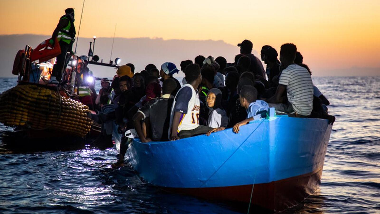 Malta y Grecia dejaron a la deriva durante 10 días una embarcación con  migrantes