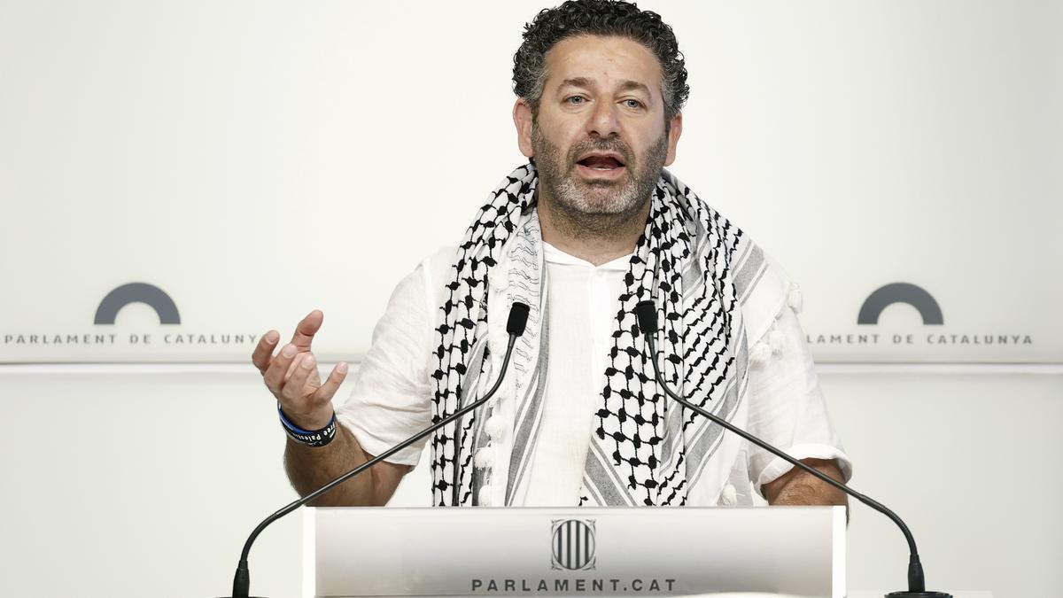 El activista hispanopalestino Saif Abukeshek regresa a España tras seis días detenido ilegalmente por Israel