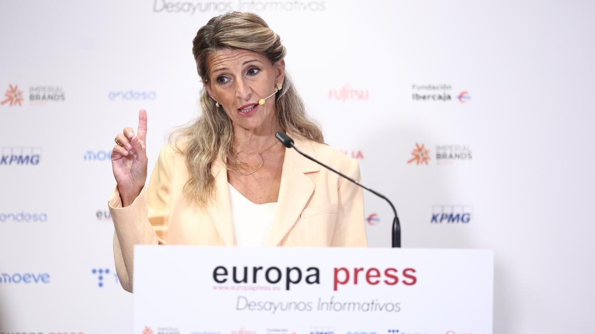 Yolanda Díaz anuncia la ampliación del permiso laboral por fallecimiento de familiar hasta 10 días