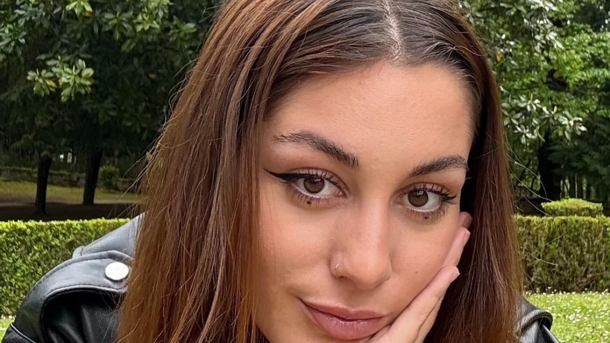 Adriana Hest pone a la ultraderecha contra la pared de la verdad: "El fascismo se basa siempre en mentiras"