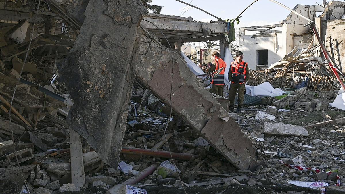 Irán lanza una nueva oleada de ataques contra Israel y las bases de EEUU en Oriente Medio