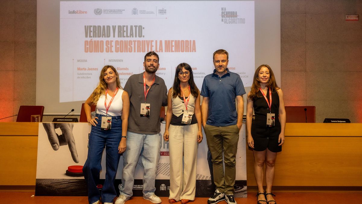 "El algoritmo es un señor facha": infoLibre debate sobre redes, verdad y memoria en la Complutense
