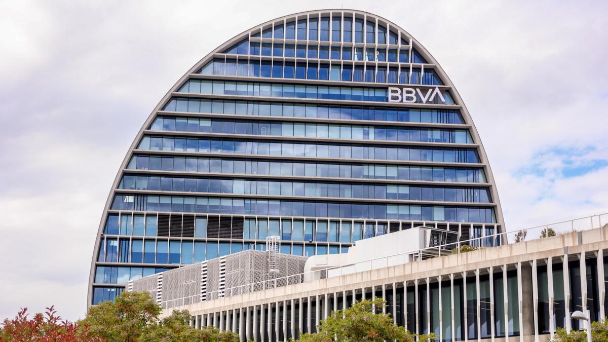 Fachada de la sede de BBVA, a 26 de septiembre de 2024, en Madrid.