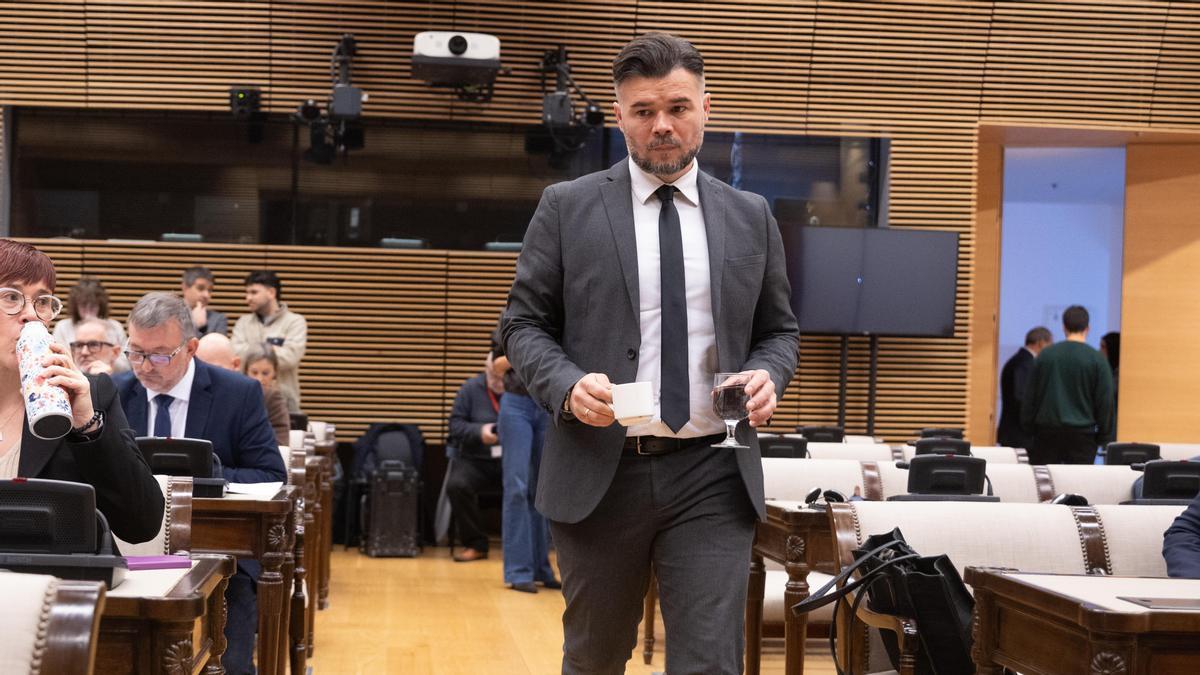 El portavoz de ERC en el Congreso, Gabriel Rufián, durante la comisión de la dana.