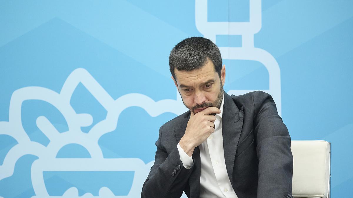 El ministro de Derechos Sociales y Agenda 2030, Pablo Bustinduy, durante una rueda de prensa.