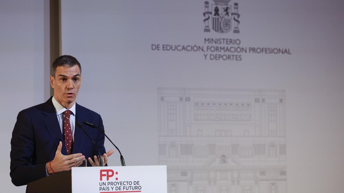El presidente del Gobierno, Pedro Sánchez clausura la jornada “Formación Profesional y Empresa: la alianza que impulsa el futuro” celebrada este miércoles en el Ministerio de Educación en Madrid.