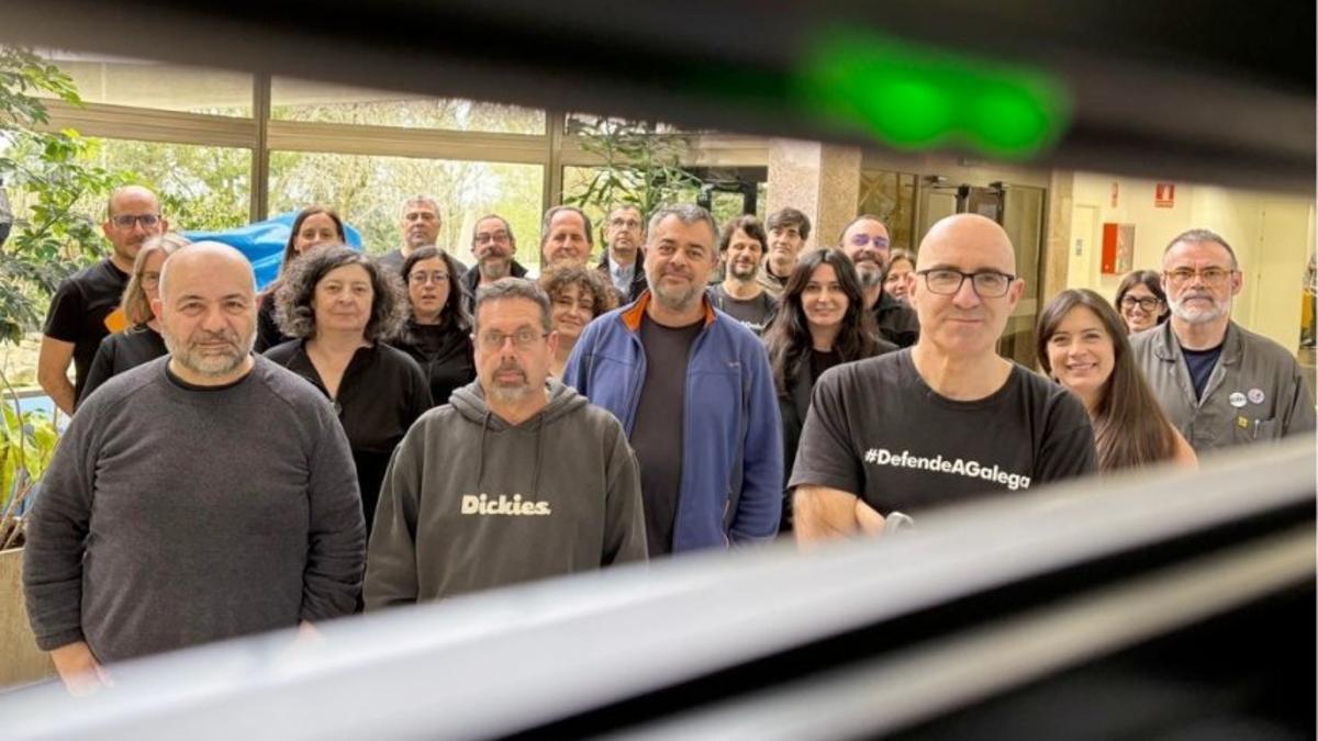 Colectivo de trabajadores de CRTVG, 'Defende a Galega'