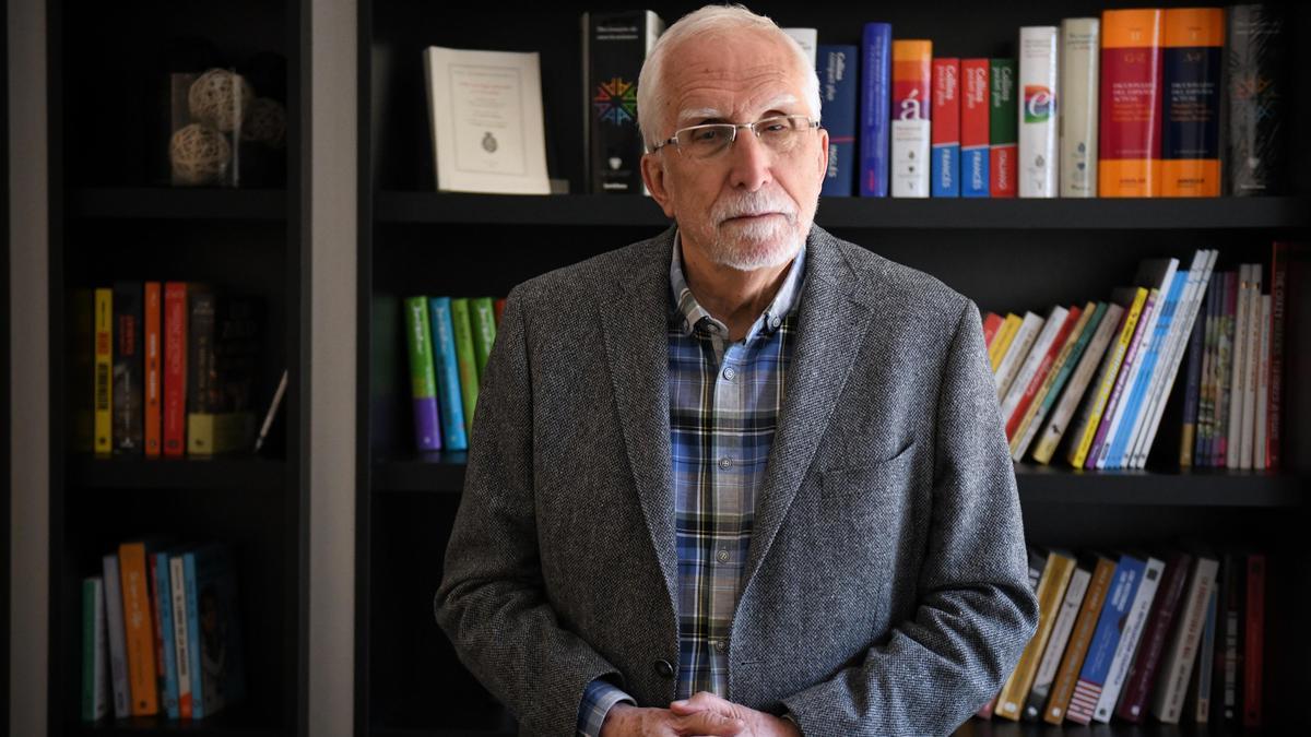 El escritor y académico Luis Mateo Díez.