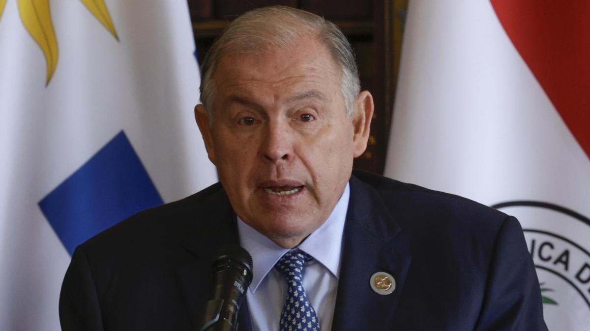 El canciller argentino Gerardo Werthein, hablaen el Palacio de Itamaraty en Río de Janeiro (Brasil).