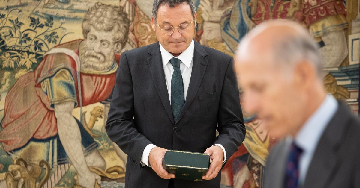El juez rectifica y rebaja la fianza al fiscal general de 150.000 a 75.000 euros